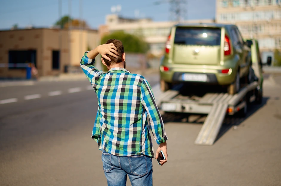 Signs Your Vehicle Will Need Wrecker Towing After a Breakdown